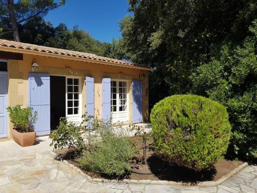 Maisonnette dans le Luberon - Bois Romay - Housity