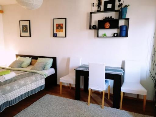 Nexus Happy - Housity