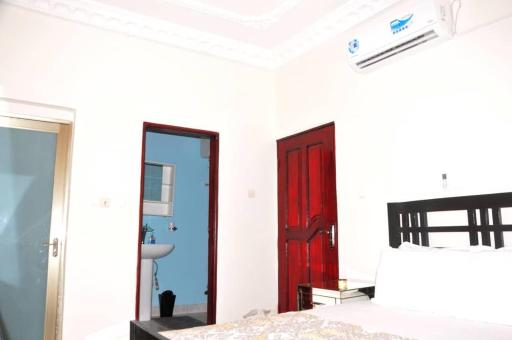 Base House - Housity