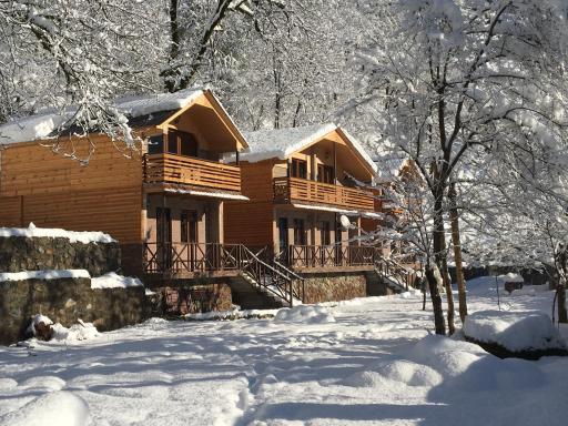 Cottages in mountains - Housity