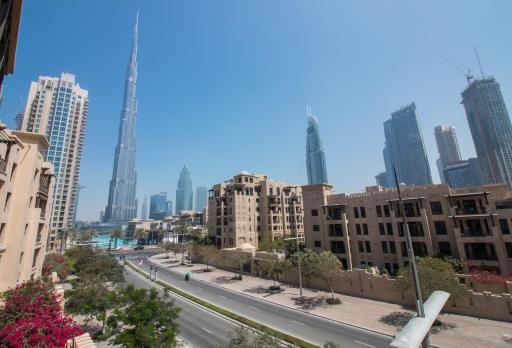 Spectacular Burj Khalifa View! 2BR in Downtown, Kamoon - Housity