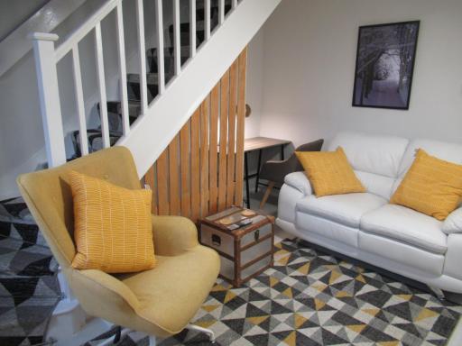 Bradley Stoke House - Housity