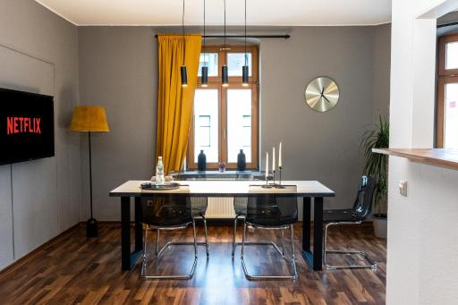 Design Studio - WIFI und NETFLIX - Housity