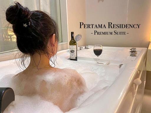 Private Jacuzzi Staycation at KL City 152 - Hizvo