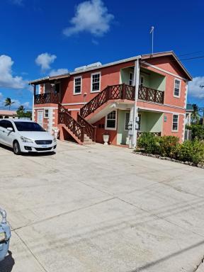 Breezy Apts - Housity