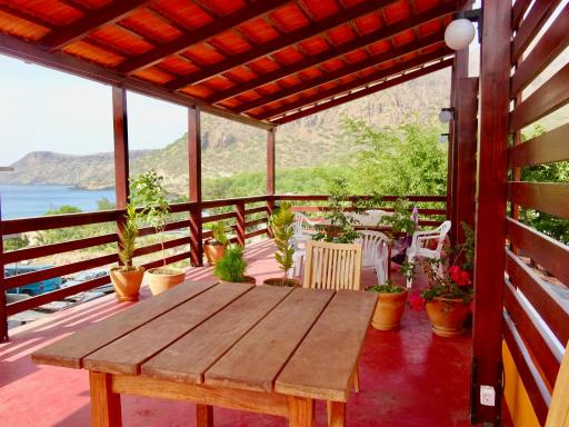 Apartment with sea view near the beach and the village center! - Housity