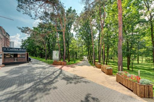 Apartment Voskresenska 18 , Парковые Озера - Housity