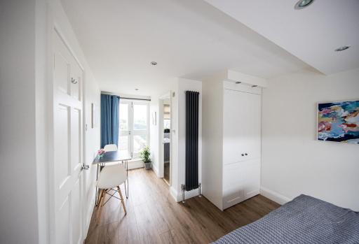 Wimbledon Park Bed & Breakfast - Housity