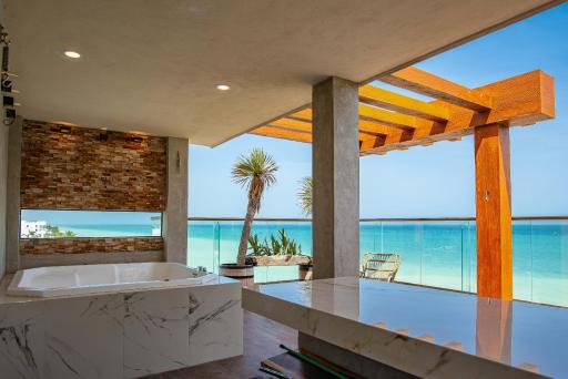 Two Lux BEACHFRONT Penthouses, 2 Jacuzzi, 2 Rooftops, 2 Pools, Gym, Kid's Club, Bar - Housity