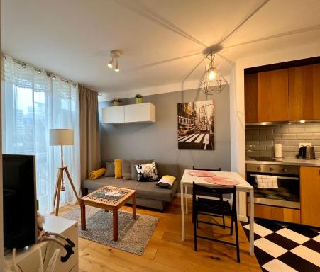 StyleComfort Flamingo House - Housity
