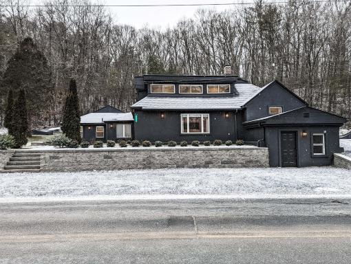 Hideaway Lodge - Glen Lake, Lake George - Housity
