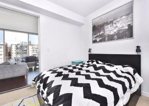 Lovely Entire 1 Bedroom plus a Den Fully Furnished - Housity