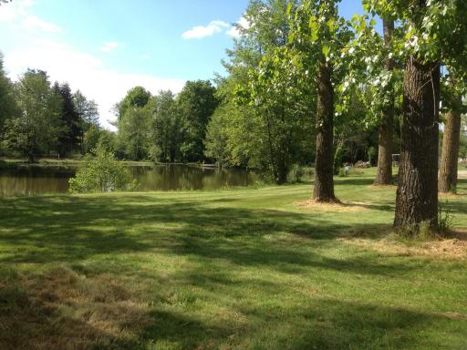 Barillé - 3 Bed Gite, Fishing Lake, Tennis Court, Swimming Pool - Housity