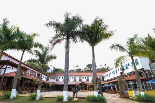 Pousada Santo Antônio 400m da Maria Fumaça segundo andar - Housity