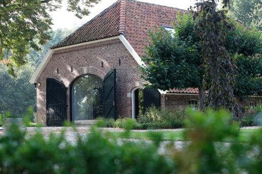 Luxe Koetshuis op eigen eiland in de Achterhoek - Housity