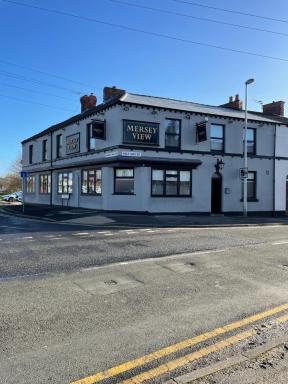 Mersey view Hotel & Pub - Housity