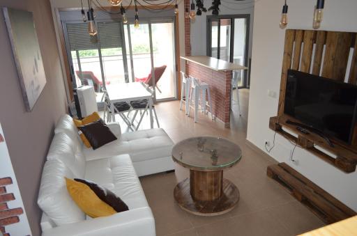 Dúplex con encanto en Ribadumia, incluye garaje - Housity