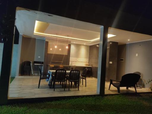 Isabella House - Housity