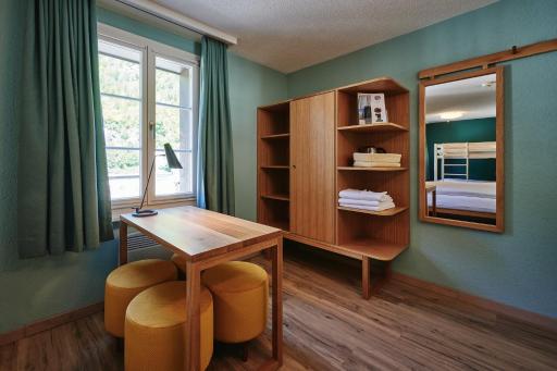 5th Floor Basic Rooms - shared bathrooms - Housity