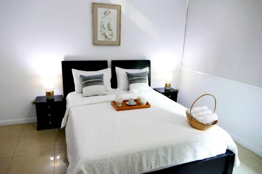 Ecusuites Puerto Santa Ana - River Junto a Hotel Wyndham - Housity