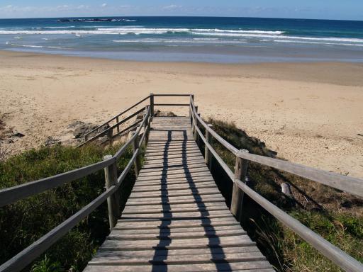 Safety Beach Ocean Bungalows - Housity
