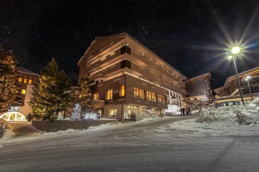 Posta Zirm Hotel - Housity