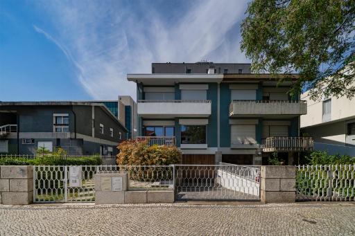 Luso Guest House - Housity