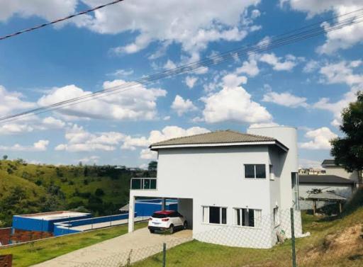 Casa de Campo Sofisticada, com vista direta para às Montanhas - Housity