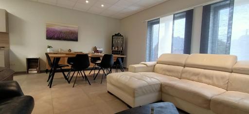 Spacious Apartment - Housity