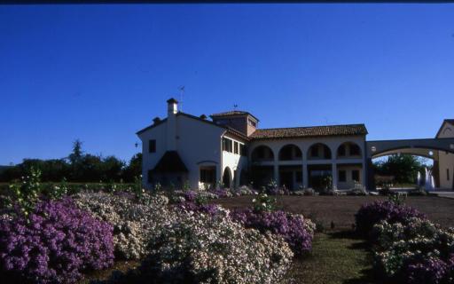 Agriturismo Due Torri - Housity