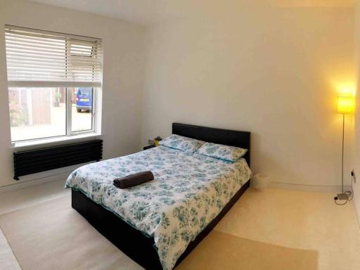 Double Bedroom, Kings Lynn, New Renovated Bathroom - Housity