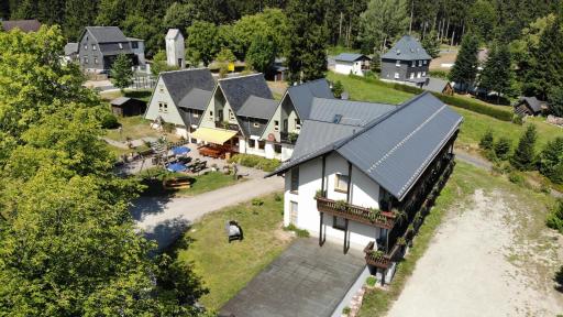 Hotel-Pension Rennsteighütte Frauenwald - Housity