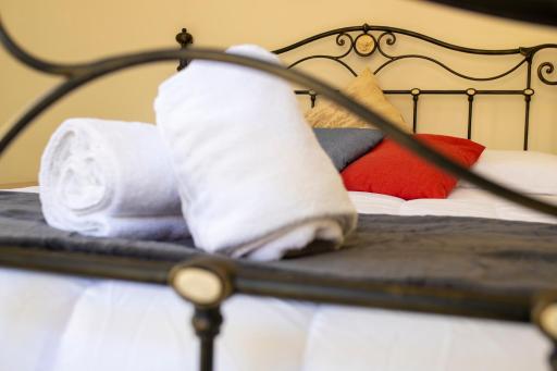 IL PALAZZO - Luxury Home & Event - Hizvo