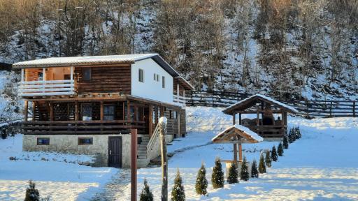 Cabana Bu?teni Apuseni Eco din Podele - Housity