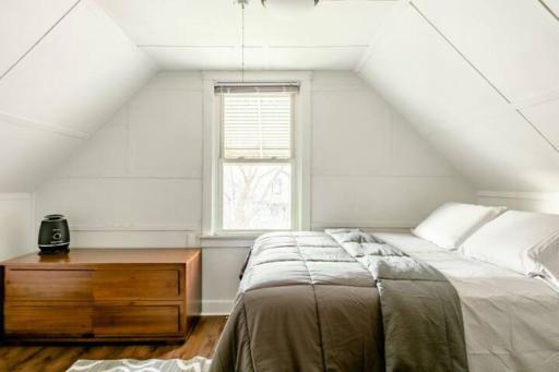 The Avondale Attic - Housity
