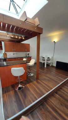 Modern and spacious two bedroom apartment - Housity