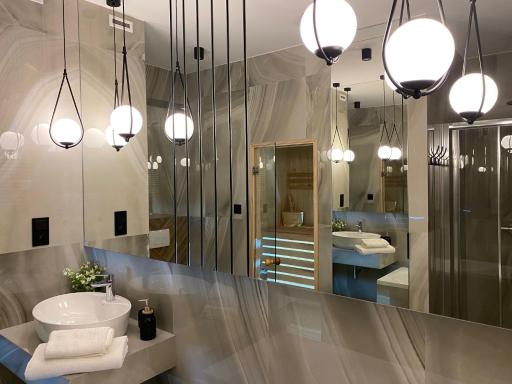 Family & Business Sauna Apartments No 7 Leśny nad Zalewem Cedzyna Unikat - 3 Bedroom with Private Sauna, Bath with Hydromassage, Terrace, Garage, Catering Options - Housity