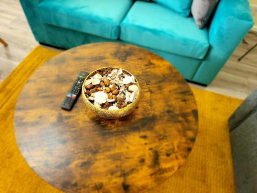 Beautiful serviced apartment with parking & free Wi-Fi - Housity