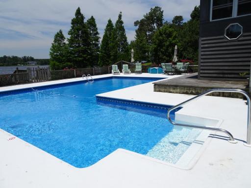 Cabin on the Creek with Private Pool on the Water - Housity