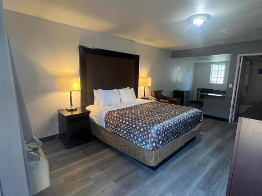GOLDSTAR INN MOTEL - Housity