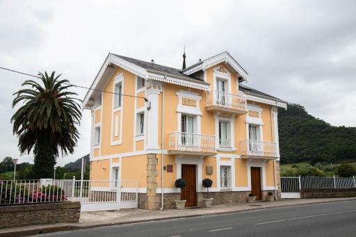 Apartamentos Villa Fresnedo - Housity