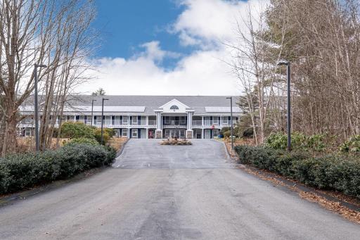 Hilltop Inn & Suites, near Foxwoods Casino - Housity