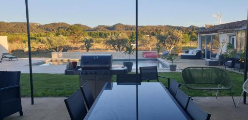Villa avec piscine 14 couchages - Housity
