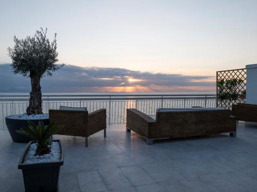 THOMAS SEA VIEW - Housity