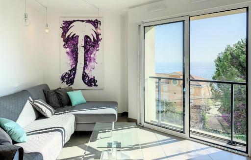 Sea view and terrasse near Monaco - Housity