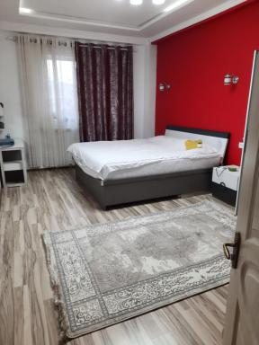 Diplomat Apartments - Housity