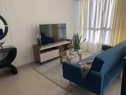 Beautiful 3 bedroom 2 Bathroom apartment! - Housity