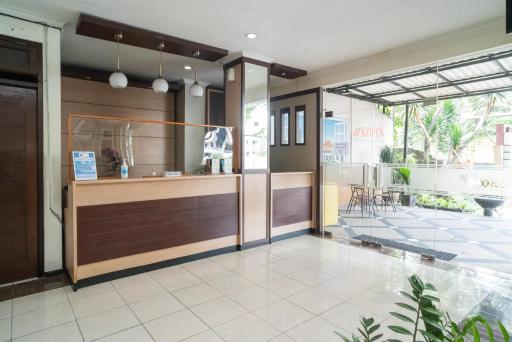 Urbanview Hotel de Kopen Malang by RedDoorz - Housity