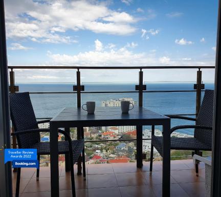 Level 24 - Sea & Sky View Apartment - Housity