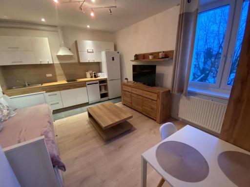 Urocze mieszkanko - Housity